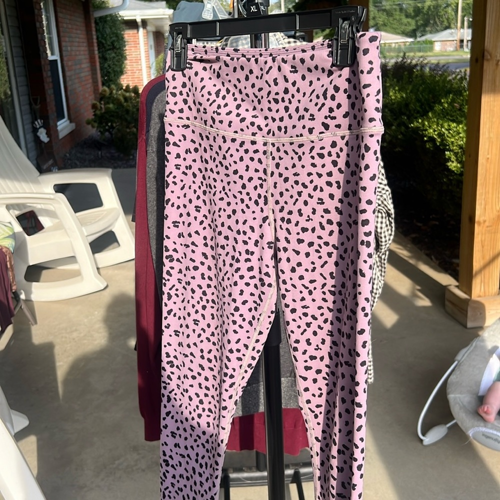 Zyia leggings